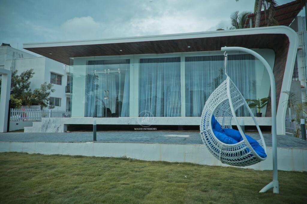 A Glass Haven , Nandi Hills Nandigunda Екстериор снимка